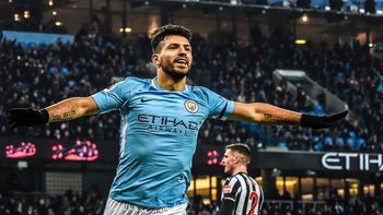 El Kun marcó los tres goles del triunfo del City El Kun marcó los tres goles del triunfo del City