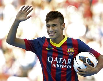 El contrato trucho de Neymar genera polémica en Barcelona