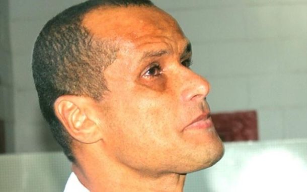 Emocionado, Rivaldo anunció su retiro del fútbol