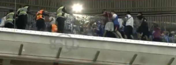 Violencia en Brasil: graves incidentes entre la policía y los hinchas de Godoy Cruz