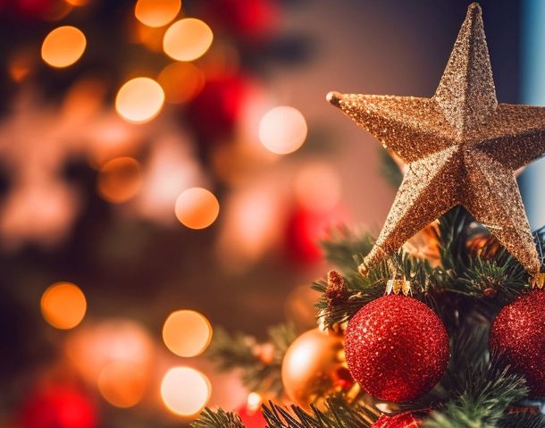 Esta cadena de supermercados presenta grandes ofertas y descuentos en artículos decorativos para Navidad. 