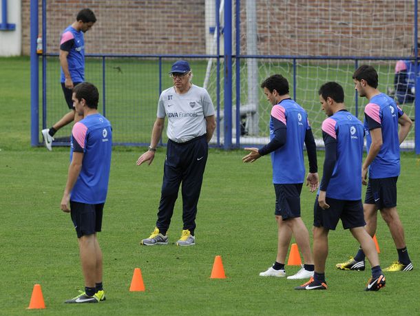 Preocupación para Bianchi: Gago y Ribair descartados