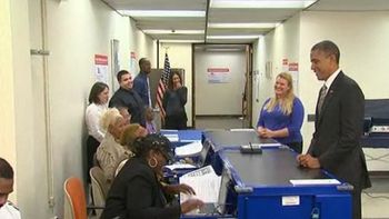 barack obama realizo su voto anticipado en chicago barack obama realizo su voto anticipado en chicago