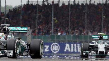 lewis hamilton se impuso en un accidentado gran premio de inglaterra lewis hamilton se impuso en un accidentado gran premio de inglaterra