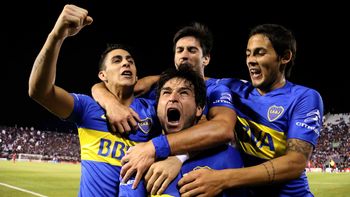 con goles de tevez y lodeiro, boca le gano a cerro porteno en paraguay con goles de tevez y lodeiro, boca le gano a cerro porteno en paraguay