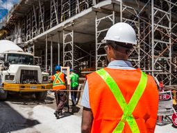 El salario real creció en los últimos 12 meses y algunos sectores escalaron por encima de otros. El salario real creció en los últimos 12 meses y algunos sectores escalaron por encima de otros.