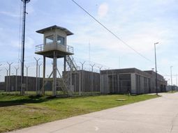 balearon el perimetro del penal donde esta un lider de los monos balearon el perimetro del penal donde esta un lider de los monos