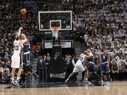 los spurs brillaron en la primera semifinal del oeste los spurs brillaron en la primera semifinal del oeste