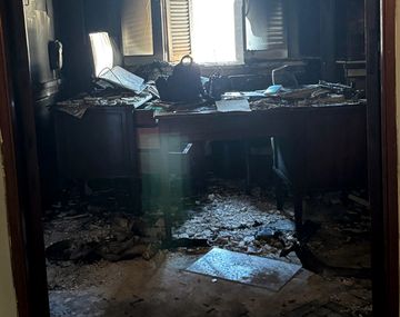Se incendió un despacho en el cuarto piso del Senado.