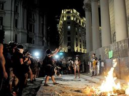 Incidentes en la marcha del Día de la Mujer