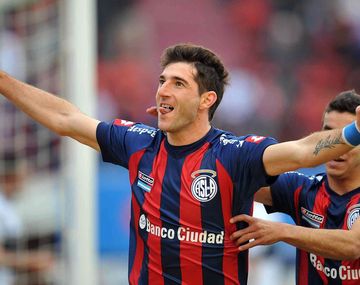 San Lorenzo goleó a Gimnasia y se sube a lo más alto