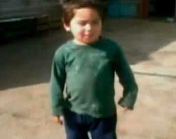 Buscan a un nene de 2 años: Jugaba con los amiguitos y desapareció