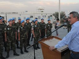 rossi entrego medallas de la onu a efectivos argentinos en haiti rossi entrego medallas de la onu a efectivos argentinos en haiti