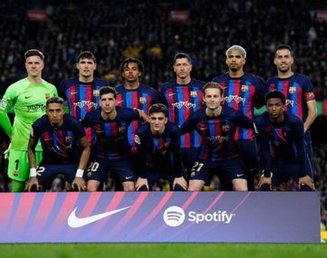 Barcelona le ganó sobre el final al Madrid y acaricia el título