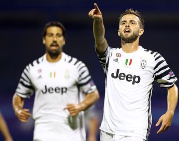 Con goles de Dybala e Higuaín