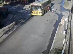 Impresionante choque de dos motochorros en San Miguel