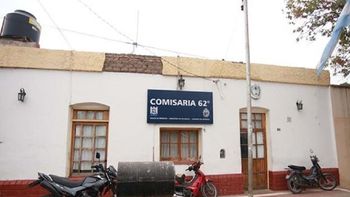 engano a dos mujeres con pistola de juguete y las obligo a practicar sexo oral engano a dos mujeres con pistola de juguete y las obligo a practicar sexo oral