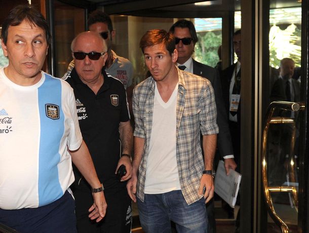 Lionel Messi regresará al país el 1° de diciembre para recuperarse