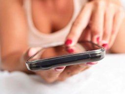 El ministerio de Salud recomienda el sexo virtual y evitar encuentros con personas con las que no se convive