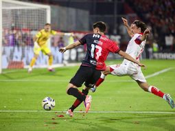 newells no remonta: con nuevo tecnico, cosecho otra caida ante union, que ahora es puntero newells no remonta: con nuevo tecnico, cosecho otra caida ante union, que ahora es puntero