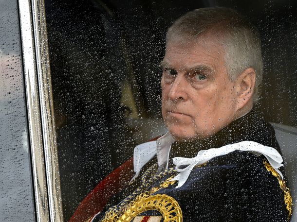 Andrés cumple 66 años entre escándalos y su detención: así fue la vida del expríncipe del Reino Unido