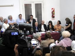 Conferencia del CELS tras la denuncia de Clarín contra periodistas Conferencia del CELS tras la denuncia de Clarín contra periodistas