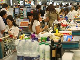 ¿cuales son los 8 tips para elegir la cola mas rapida en el supermercado? ¿cuales son los 8 tips para elegir la cola mas rapida en el supermercado?