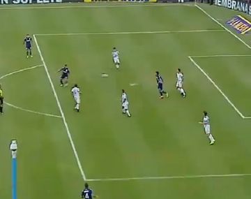 El ex volante de Lanús la agarró de lleno y no perdonó