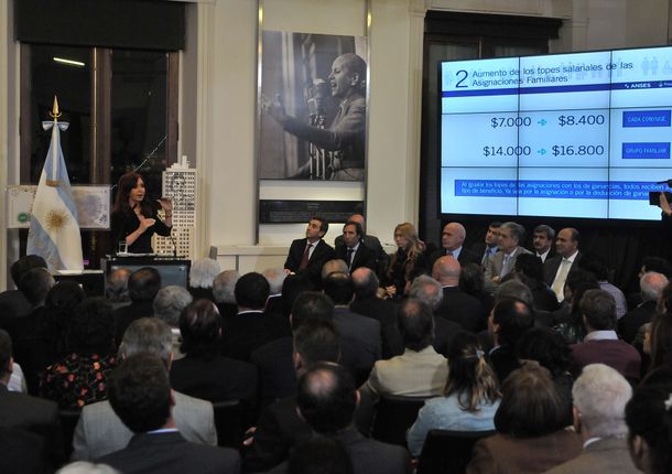 Cristina Fernández anunció subas de las asignaciones familiares