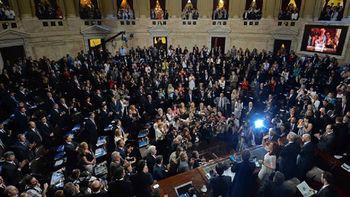 el senado puso a disposicion de macri todas las invitaciones para la ceremonia de traspaso el senado puso a disposicion de macri todas las invitaciones para la ceremonia de traspaso