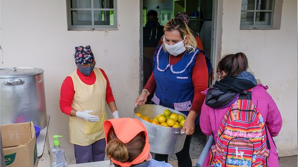 Cuatro de cada diez hogares con niños y perdieron ingresos por la pandemia