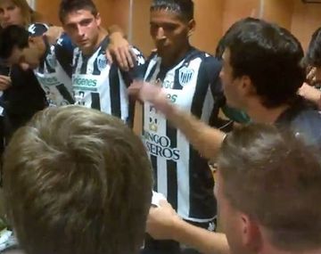 Así arengó Estudiantes: Les vamos a arrancar la cabeza