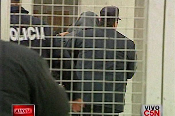 El sospechoso por el doble crimen declaró en la fiscalía