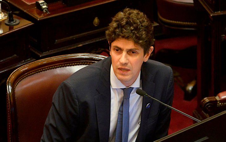 Lousteau y su rechazo al DNU: No podría caminar por la calle...