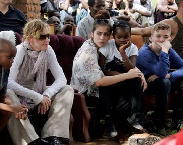 Madonna adoptará dos gemelos de Malaui