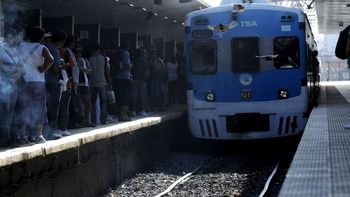 casi descarrilla otra vez el sarmiento casi descarrilla otra vez el sarmiento