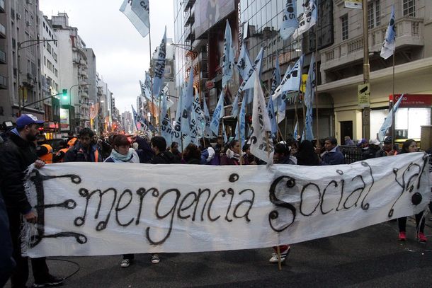 El Gobierno exigirá que los beneficiarios de planes sociales terminen la escuela