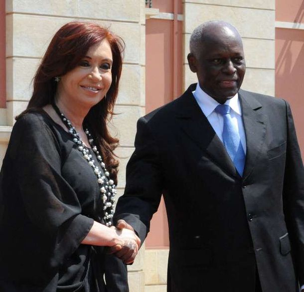 Cristina Fernández de Kirchner en Angola