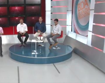 Cuatros conductores pasaron un incómodo momento al compartir unas fotos