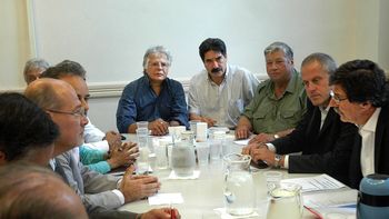 los docentes plantearon su reclamo a nacion: piden 38,6% de aumento los docentes plantearon su reclamo a nacion: piden 38,6% de aumento