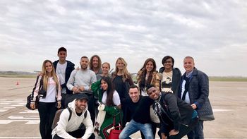 Los jugadores del Barcelona y sus esposas, listos para la boda de Messi Los jugadores del Barcelona y sus esposas, listos para la boda de Messi