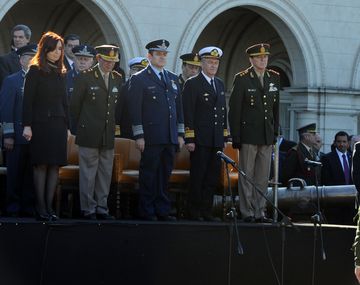 Oficializan los aumentos para fuerzas de seguridad y personal militar
