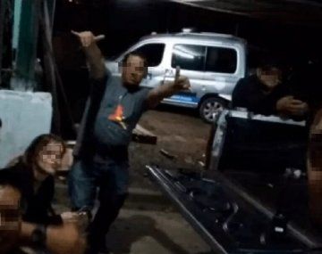 Desafectan a 18 policías bonaerenses por participar de una fiesta clandestina