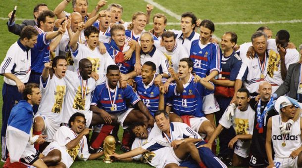 El talentoso volante fue campeón con su país del Mundial 1998