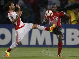 river le gano a al dim de medellin en un partido accidentado y demorado river le gano a al dim de medellin en un partido accidentado y demorado