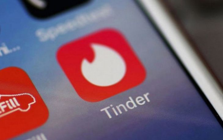 Tinder deberá pagar millones por discriminar a usuarios mayores de 30 años