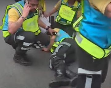 Insólito: conductora atropelló a agente de tránsito en Recoleta y luego se descompensó