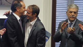 scioli a insaurralde: estamos encolumnados con vos scioli a insaurralde: estamos encolumnados con vos