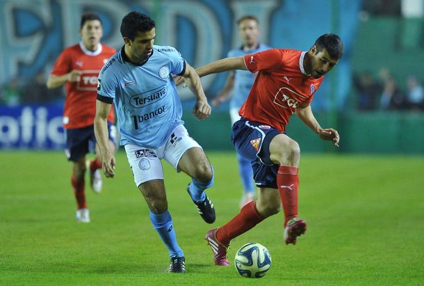 Con dos goles de Pizzini, Independiente derrotó a Belgrano y jugará frente a Estudiantes