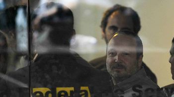 sabbatella: este desalojo implica la suspension de la ley de medios sabbatella: este desalojo implica la suspension de la ley de medios